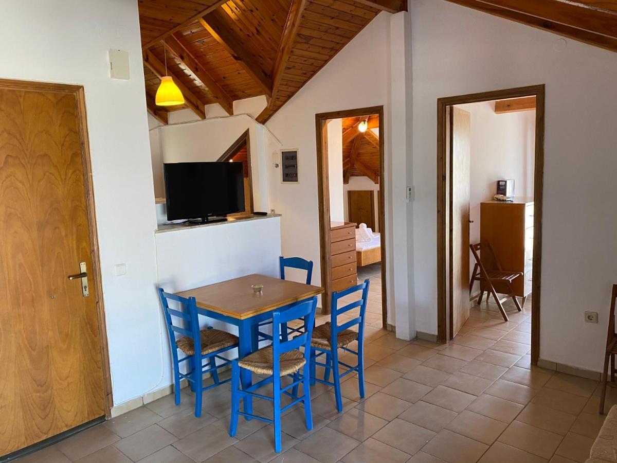 Assos Marina Apartment Bagian luar foto