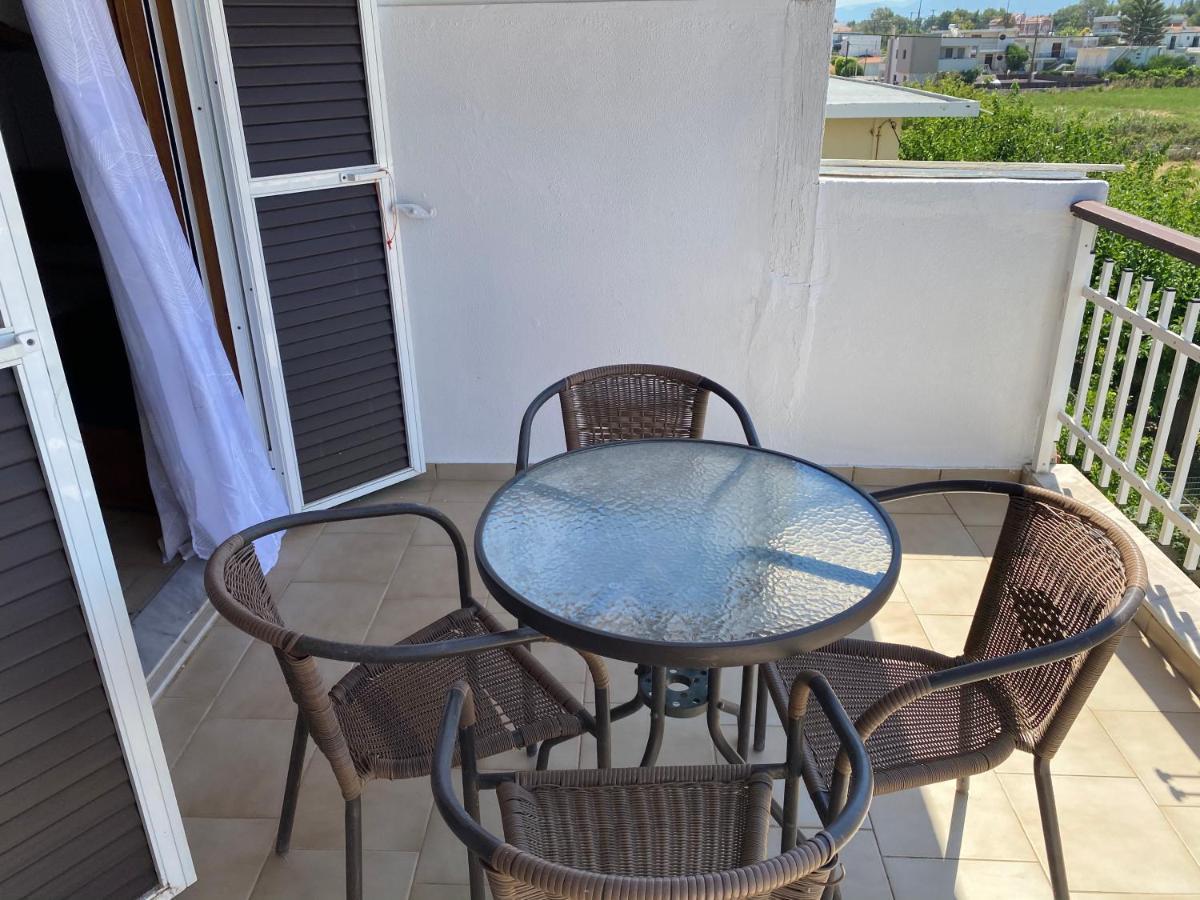 Assos Marina Apartment Bagian luar foto