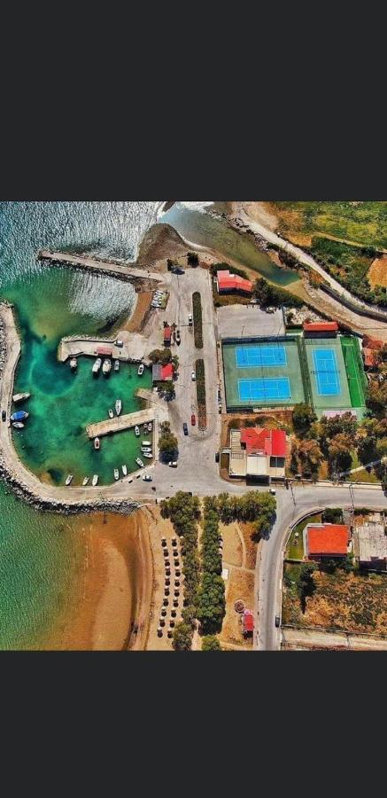 Assos Marina Apartment Bagian luar foto